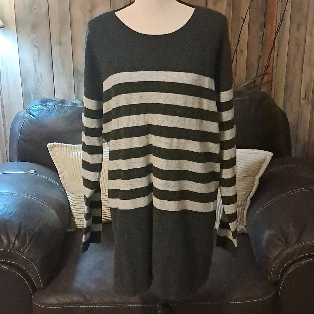 Orvis Women 100% Cashmere Crew Neck Sweater Tunic Size L Gray Striped Soft Comfy